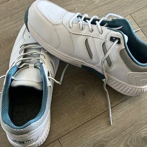 Men’s size 10 wide Orth Feet sneakers